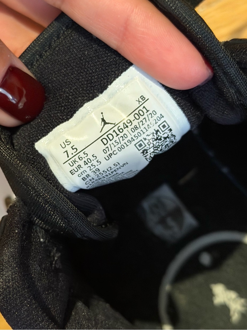 SET OF 2 Jordan Sneakers - Picture 2 of 16